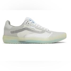 Gently Used 2021 Vans
Evdnt Ultimate Waffle 'Grey' Men’s 10.5 Women’s 12